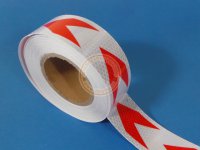 Samolepící reflexní páska 5cm, 5m, šipky bílo-červená